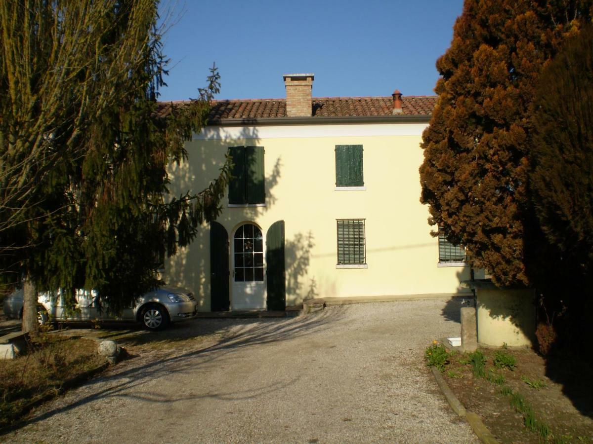 Borgo Tarapino Hotel Ferrara Buitenkant foto