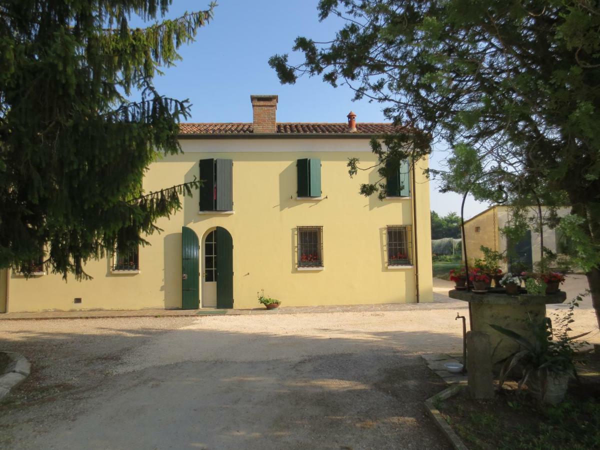 Borgo Tarapino Hotel Ferrara Buitenkant foto