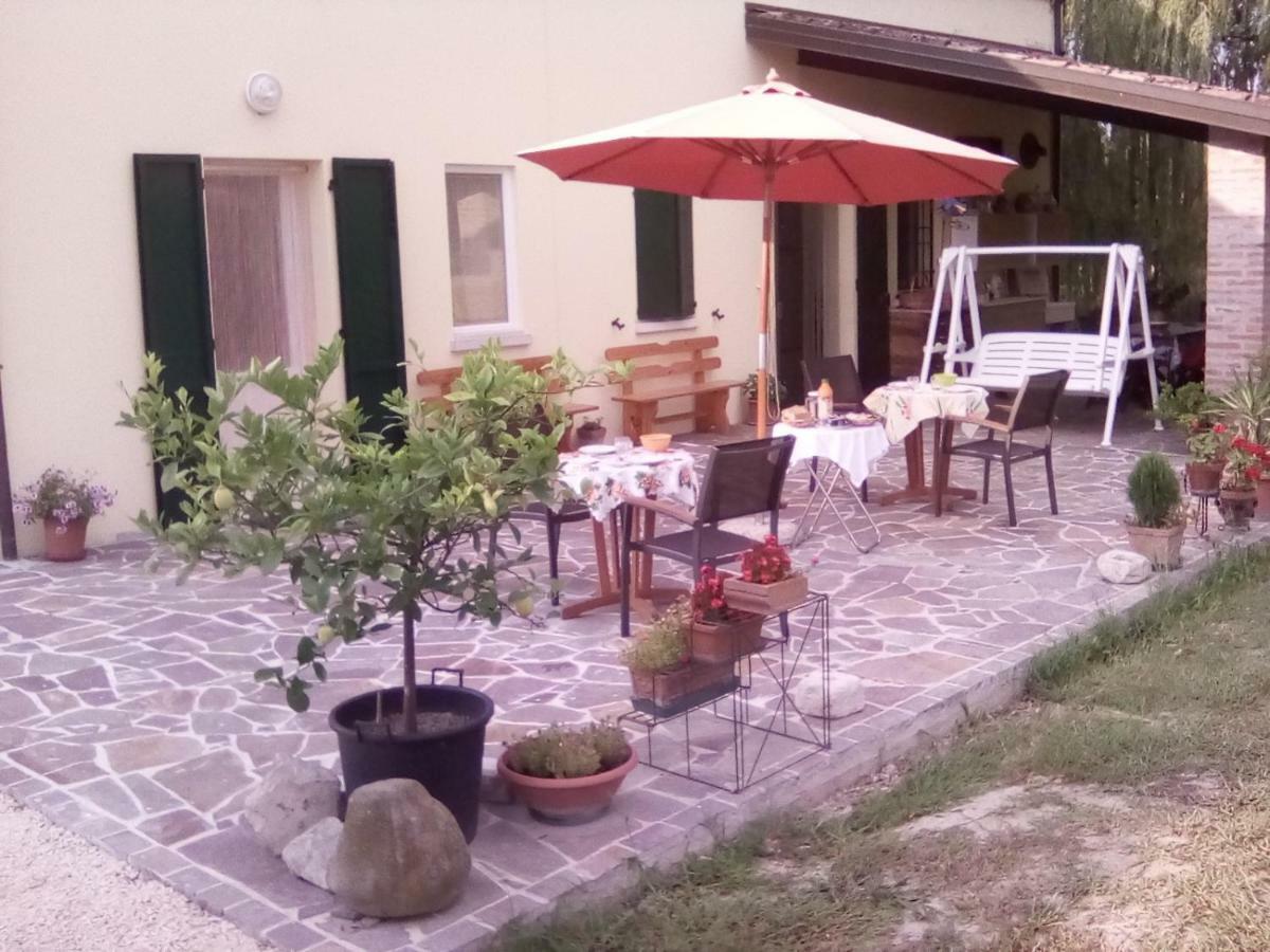 Borgo Tarapino Hotel Ferrara Buitenkant foto